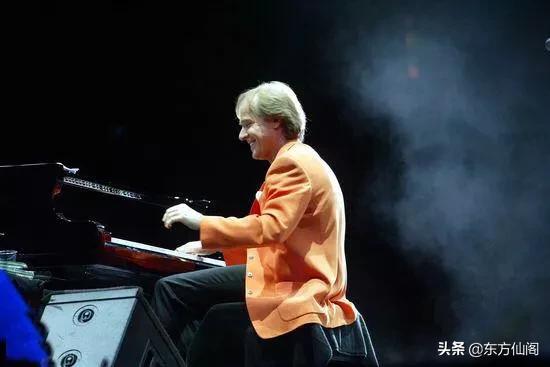 世界最著名的钢琴家:郎朗是不是中国水平最高的钢琴家你怎么看