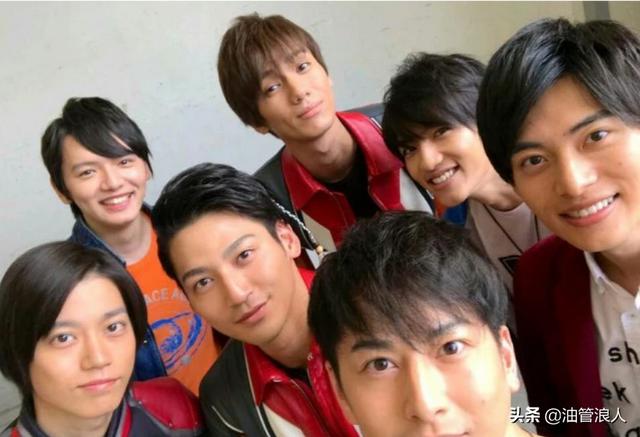 单论人间体的格斗能力,不算人间体可以使用的能力的话,凤源和乡秀树