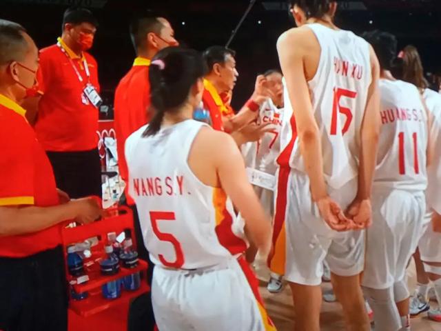 让中国女篮教练当中国男篮的主帅，能把中国男篮带好吗？