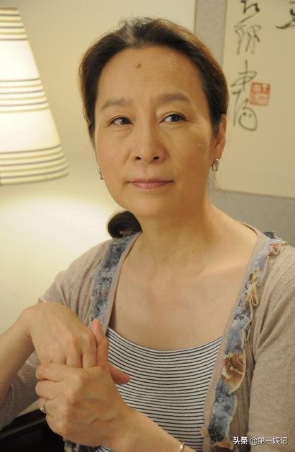 演员黄梅莹:如果以李兰娟为原型拍电视剧，你认为由哪个演员来扮演她最好？