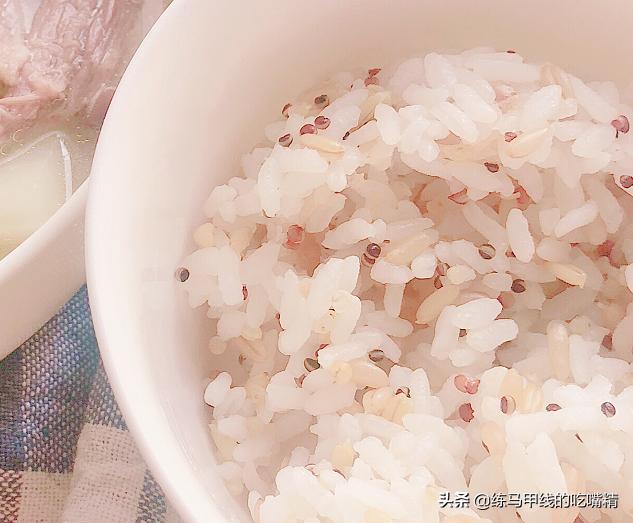 米饭怎么吃不容易长胖，米饭怎么吃不容易长胖？如果晚上不吃米饭会对身体有什么影响？