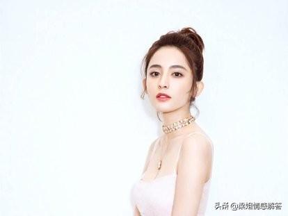 头条问答 刚答应男生的告白 男生就不主动找女生聊天了 女生有点后悔了 该不该直接说分手 4个回答