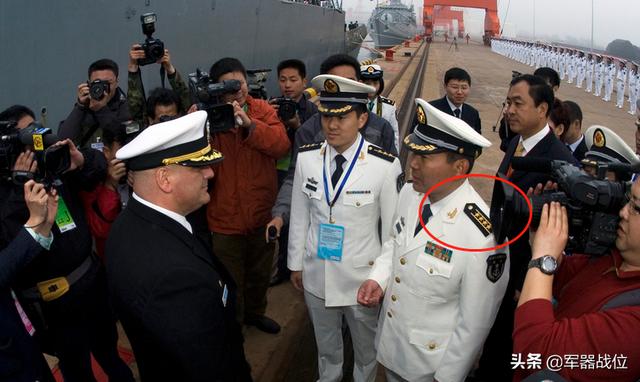 不同国家的军人在一起，军衔还论高低吗？插图6