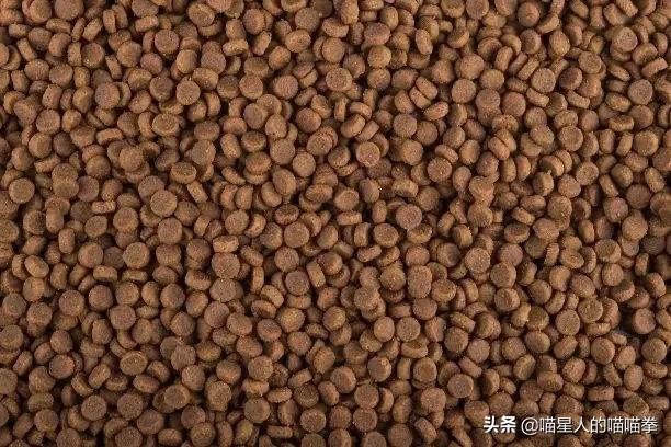 贵族狗粮是商品粮吗:狗狗吃的天然粮和商品粮有什么区别？