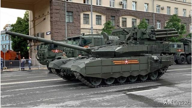俄罗斯avito，俄罗斯2020盛大阅兵盛典，都亮相了什么最新高科技武器装备呢