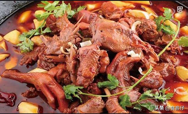 炖大鹅用什么炖最好吃？