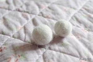 手机链snoopy猫咪:名侦探柯南里谁给灰原哀配音？