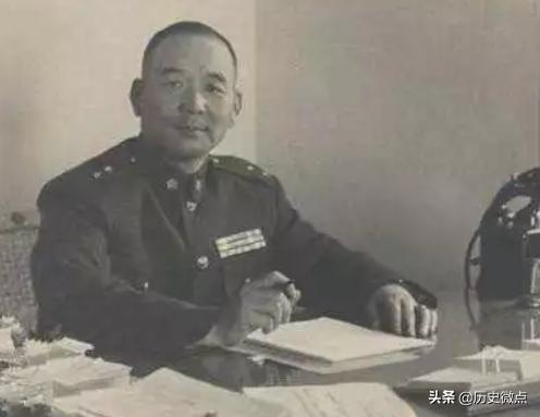 粟裕简介:历史上有哪些将军，是可以称得上命硬的将军的？