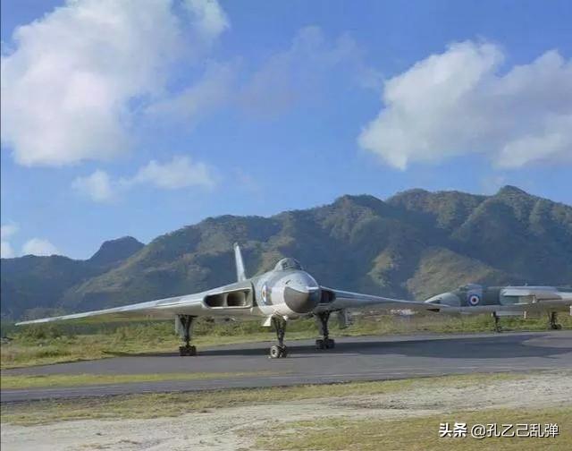 火神轰炸机是隐形轰炸机吗？