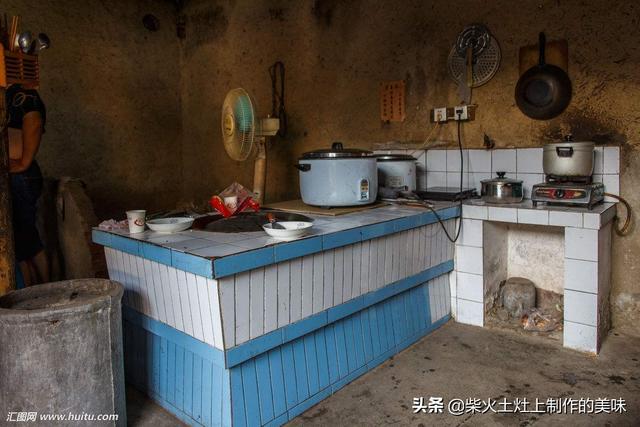 4款农村柴火灶台设计图,农村建省柴灶为啥要设拦火圈?
