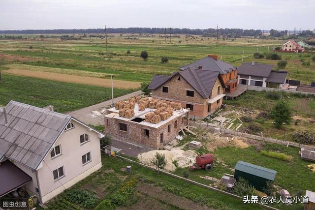 农村宅基地吉凶图,农村家里有两处宅基地，属于什么水平？