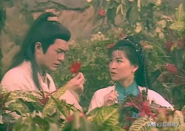丁月华:南侠展昭和北侠欧阳春、锦毛鼠白玉堂三人武功如何排名？