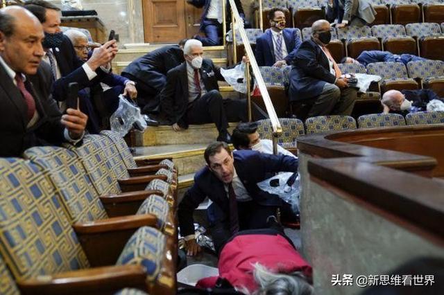 录音门:特朗普已犯叛乱罪，难逃牢狱之灾，提前赦免自己能实现吗