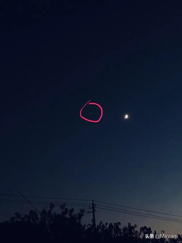 头条问答 - 你们都叫月亮边上最亮的这颗星星什么?