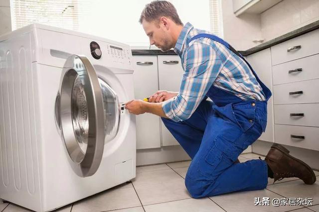 洗衣机外壳带电220，电线没破是什么原因？
