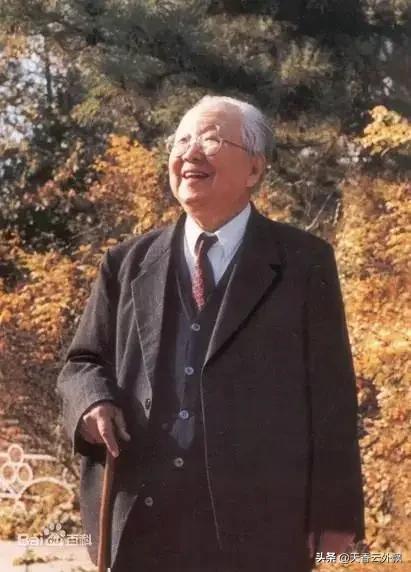 我国著名的书法家:从古至今，谁的书法水平排名第一？