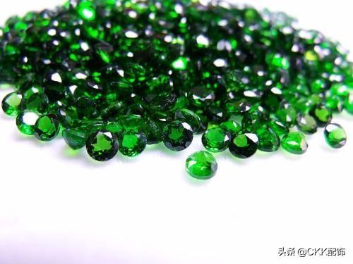 祖母绿值钱吗,俄罗斯祖母绿真的值钱吗？
