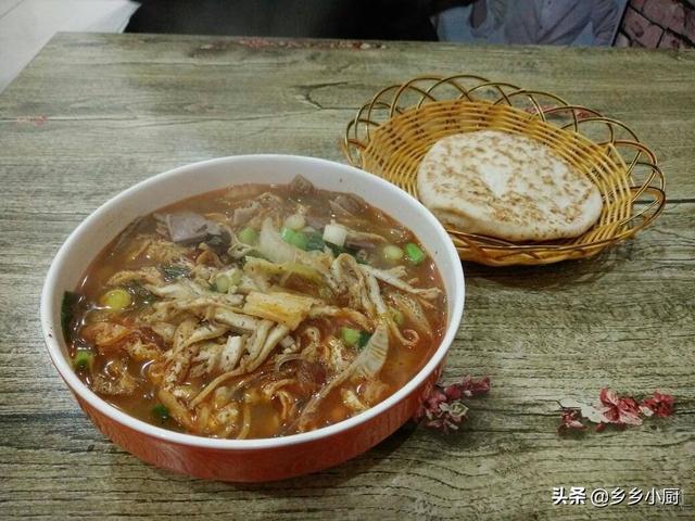 回锅鸡(回锅鸡的正宗做法视频)