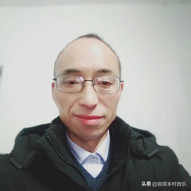 用家乡话录一段一分钟的新年祝福语视频,看大家能听懂不？