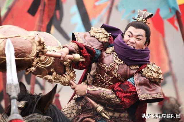 雄阔海:宇文成都，裴元庆，雄阔海一起打得过李元霸吗？