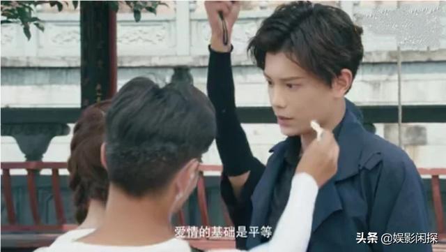 韩烁对陈芊芊从嫌弃到真香，是因为芊芊做了哪些事呢？
