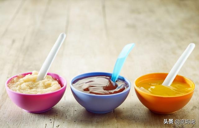 我家宝宝7个月了,都应该添加什么辅食呢？6个月只吃母乳和米粉？