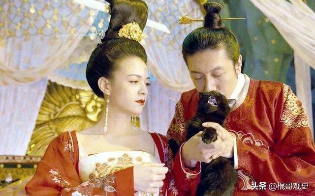 杨贵妃真实画像:杨贵妃的腰，是细还是粗都说杨贵胖，唐朝以胖为美，贵妃的腰呢