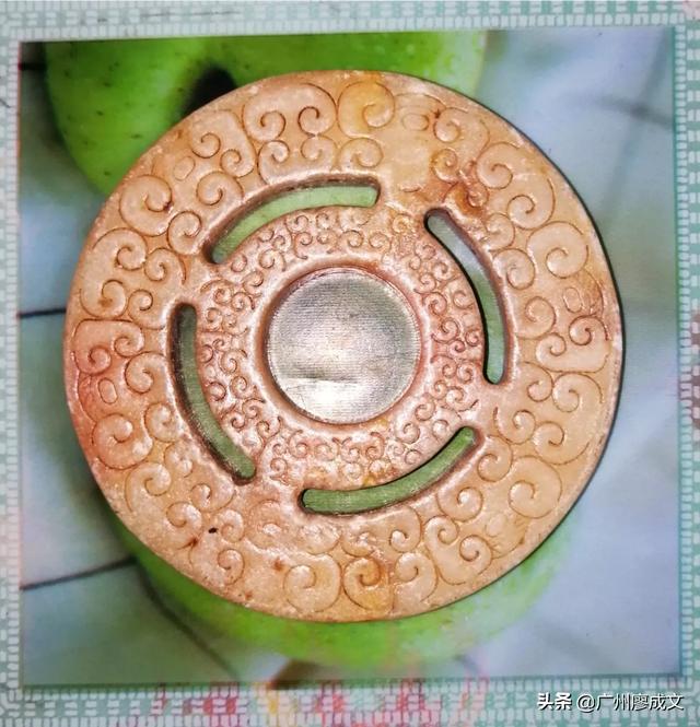 如何看一块玉值不值钱,买了一块玉，大家看看是什么料值多少钱？