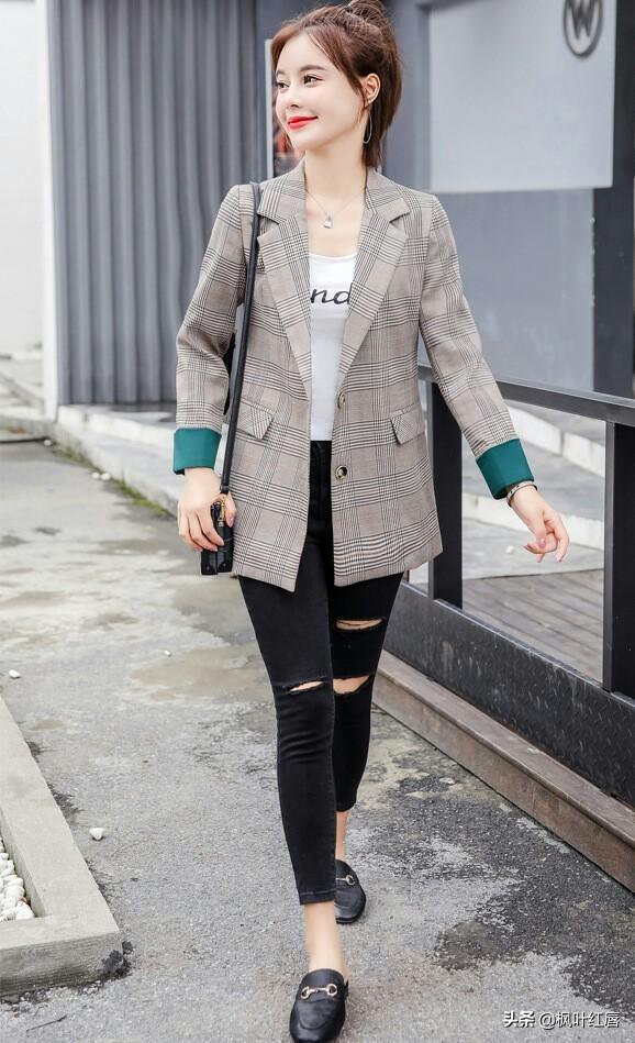 海青发型:中年女子穿什么裙子最好看