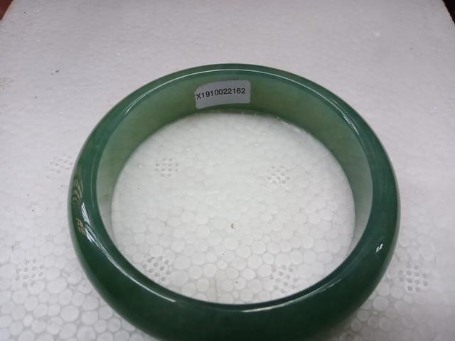 冰种 正冰 高冰 区别,翡翠冰种是还有细分吗，怎么分的？