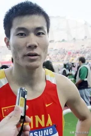 向着炮火前进演员:李景亮是演过小兵张嘎吗？