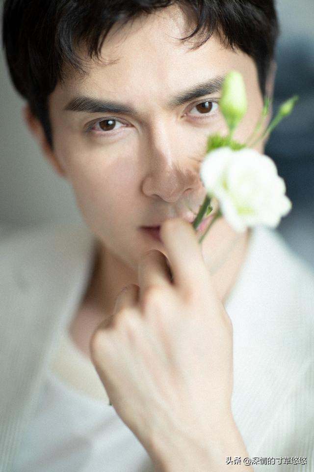 颜丹晨老公陈昊:当今娱乐圈你最喜欢谁？有过什么出色的作品？