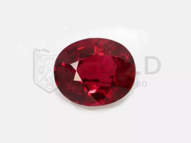 如何判断石头是不是玉石,怎样辨别一块石头是不是玉？需要详细回答？