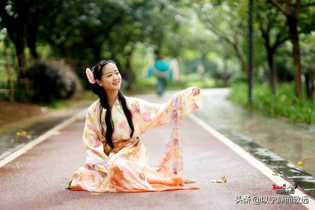 豆蔻街(“豆蔻”有何含义？女子13岁为何称“豆蔻年华”？