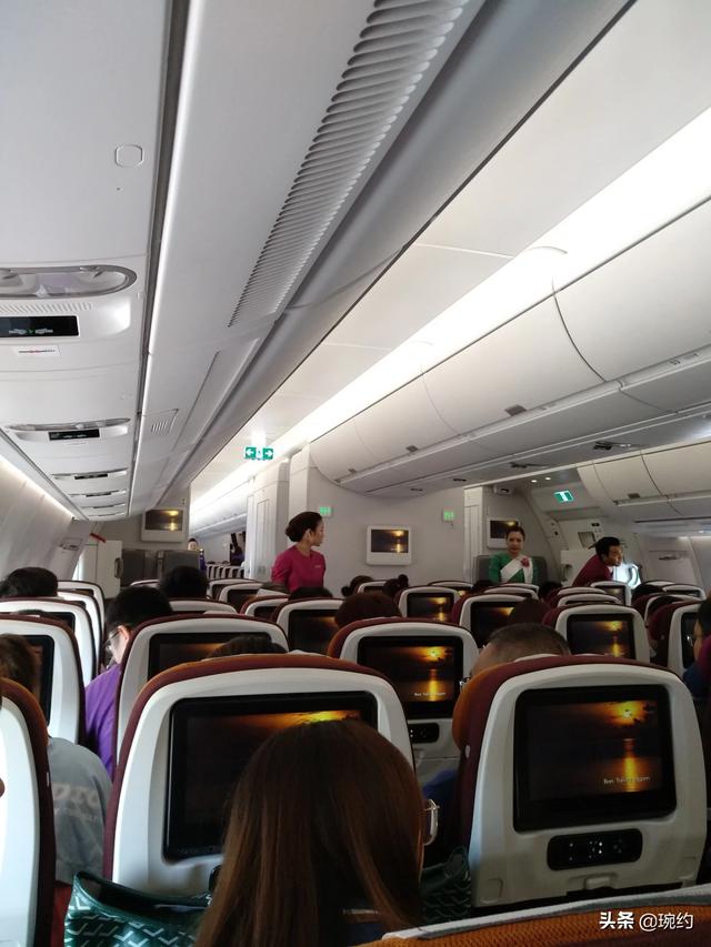 从来没坐过飞机朋友们有坐飞机的照片吗拿出来让我羡慕一下