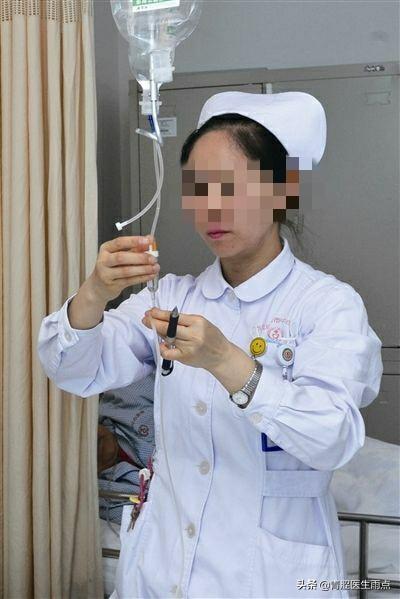 「交钱再输液」在国内医院是否为普遍现象？
