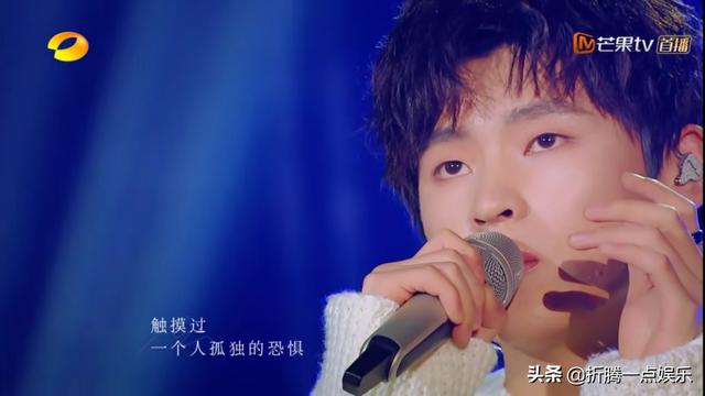 歌手当打之年第三期:《歌手：当打之年》第六期字幕为什么要改华晨宇的歌词？