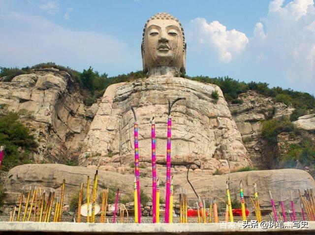乐天大佛灵异事件:乐山大佛4次闭眼，为什么一个石雕像也会有动作？