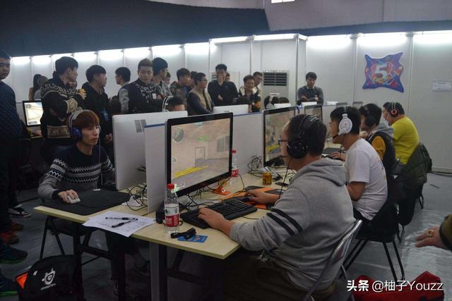 哪些游戏你玩了上百个小时？