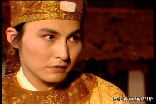 《红楼梦》贾蓉对秦可卿和贾珍的奸情是一概不知,还是装作不知？