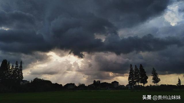 头条问答 - 农村季节农谚"亮一亮下一丈,黑一黑半米深"具体是指的什么