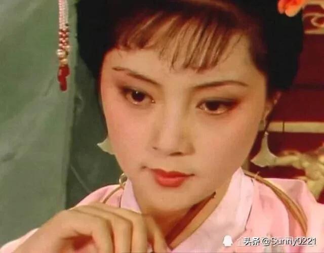 红楼梦中人物分析:《红楼梦》中，探春的人物性格分析是什么？