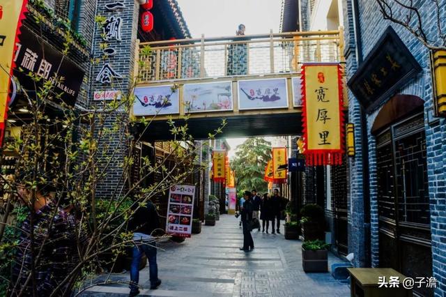 济南<a href=https://maguai.com/list/52-0-0.html target=_blank class=infotextkey>旅游</a>:济南两日游，有哪些景点和<a href=https://maguai.com/list/82-0-0.html target=_blank class=infotextkey>美食</a>值得推荐？(山东二日游<a href=https://maguai.com/list/52-0-0.html target=_blank class=infotextkey>旅游</a>景点推荐)