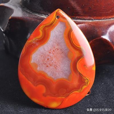 战国红产地是哪里,求助一下大家这是什么石头？