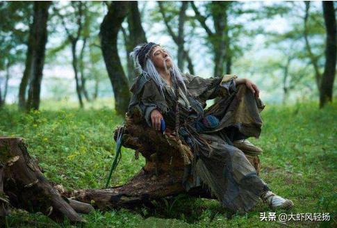 神雕侠侣洪七公号称九指神丐一生杀恶人无数那么是什么原因导致断了