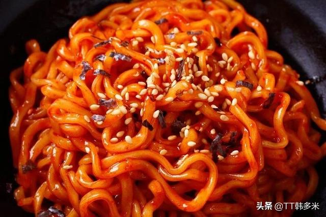 火鸡面的正确吃法:火鸡面可以用方便面的方法吃吗？会好吃吗？