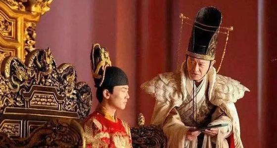 凌迟图片:中国明朝被凌迟的太监刘瑾是有多惨，为何会被处以凌迟？