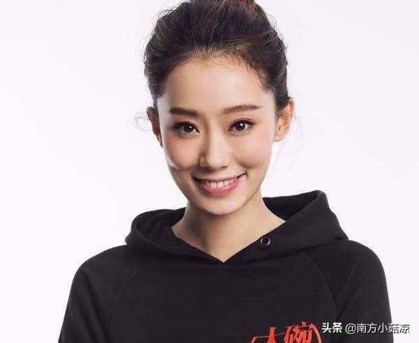 贾玲图片:如果快乐家族和王牌家族可以选择互换一名成员，你们觉得是谁？