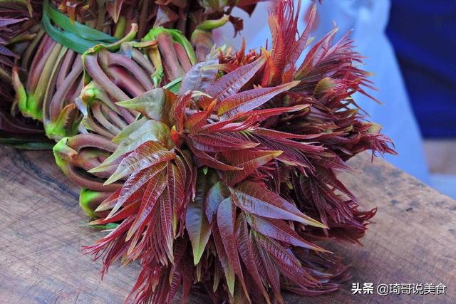 博主回应喂狗吃辣椒:不焯水不能吃的食材，都有哪些呢？