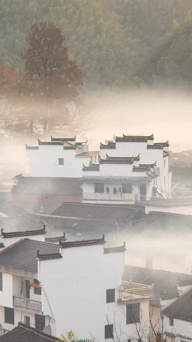 很皮又很幽默的话:有哪些比较俏皮的聊天对话？(调皮的聊天方式)